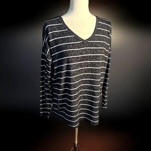 Well Worn Brand Striped V-Neck Viscose Sweater Black and White Neutral Size Med